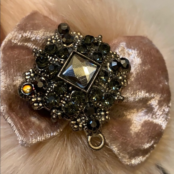 Slippers - Picture 3 of 4